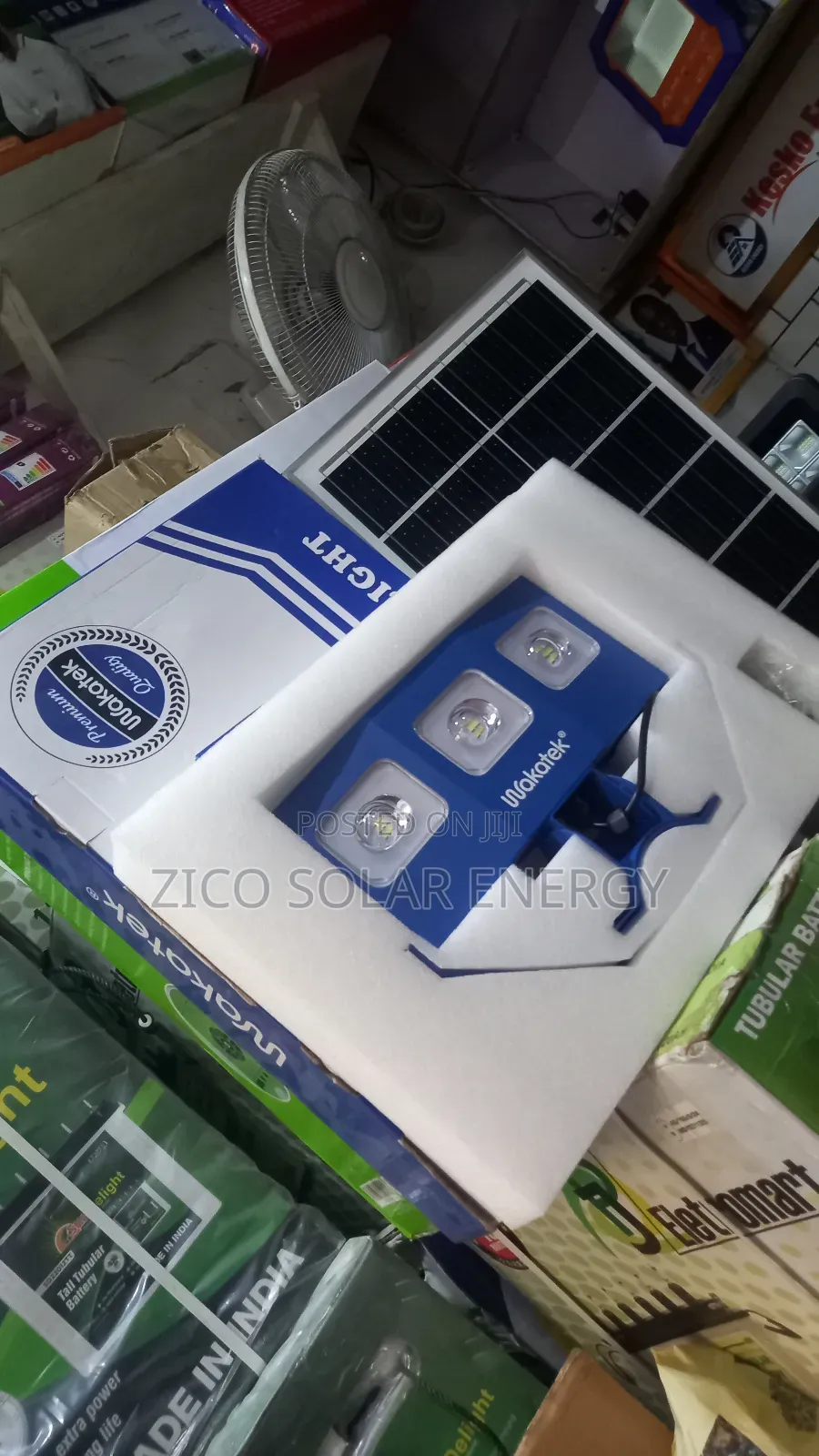 Wakatek 300w Solar Street Light