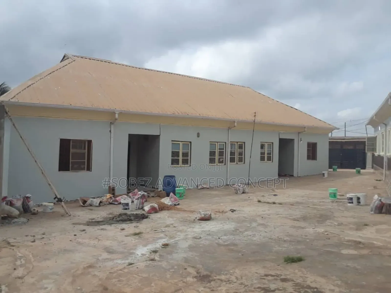 Residential Building Wall Screeding Ans Painting