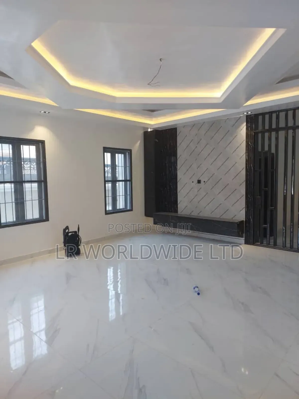 4bdrm Duplex in Lugbe District for sale