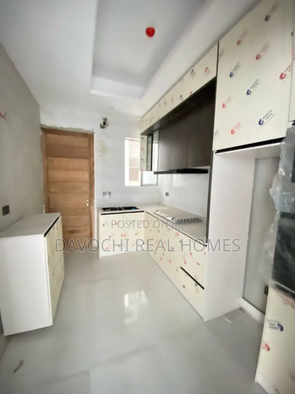 2bdrm Apartment in Ikate, Lekki for sale