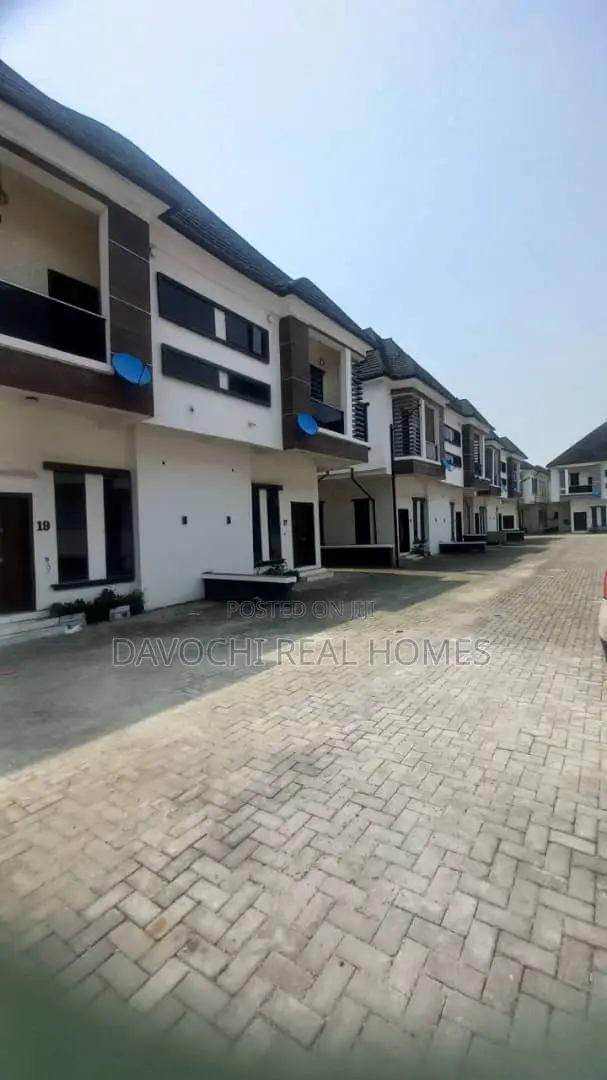 4bdrm Duplex in Orchid Road., Lekki Phase 2 for rent