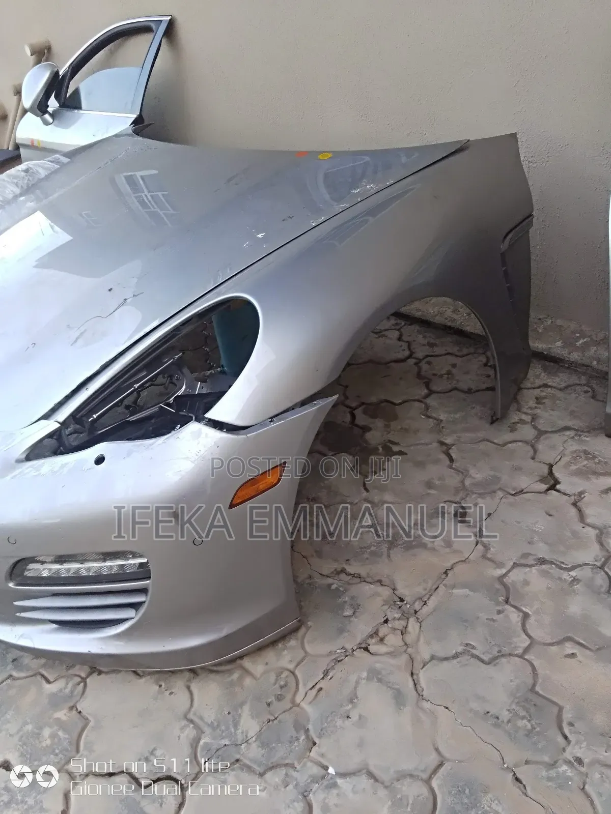 Front Porsche Panamera