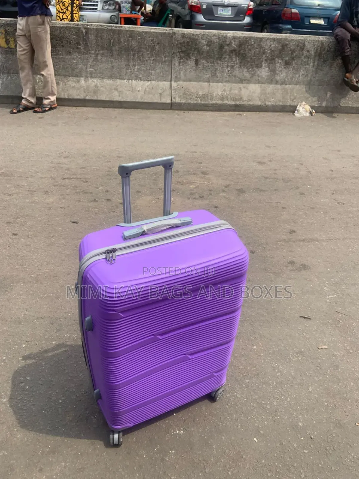 Biggest Size of Unbreakable Luggage 40000