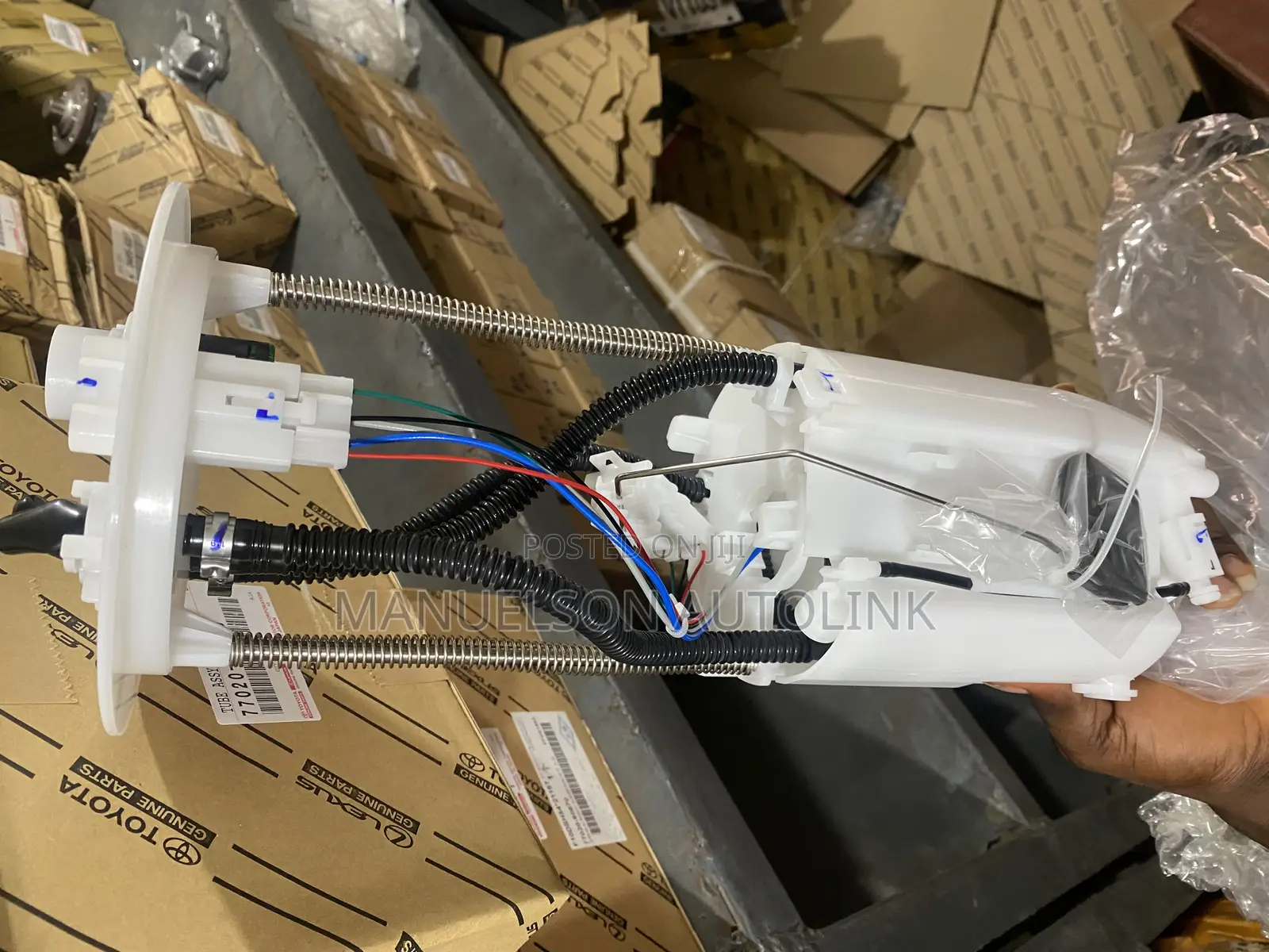 Complete Fuel Pump Prado 2017-2020 Lx570
