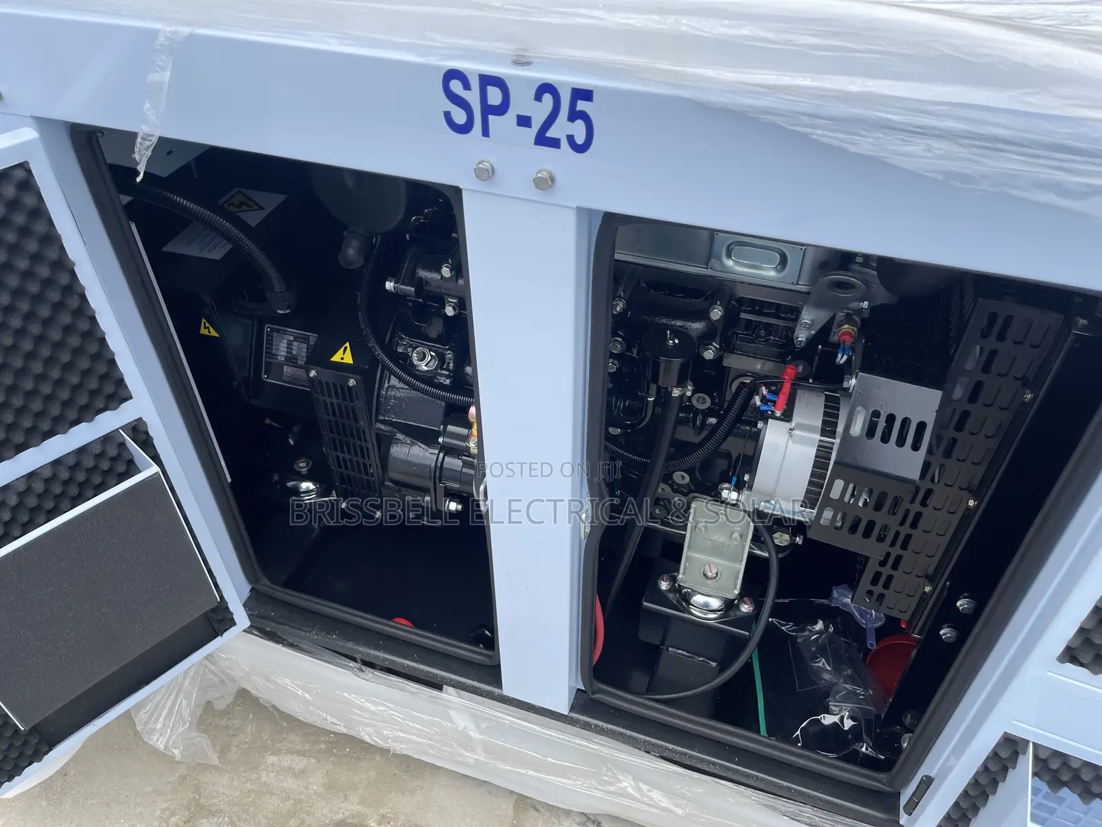 Elegant England Perkins Soundproof Diesel Generator 25kva
