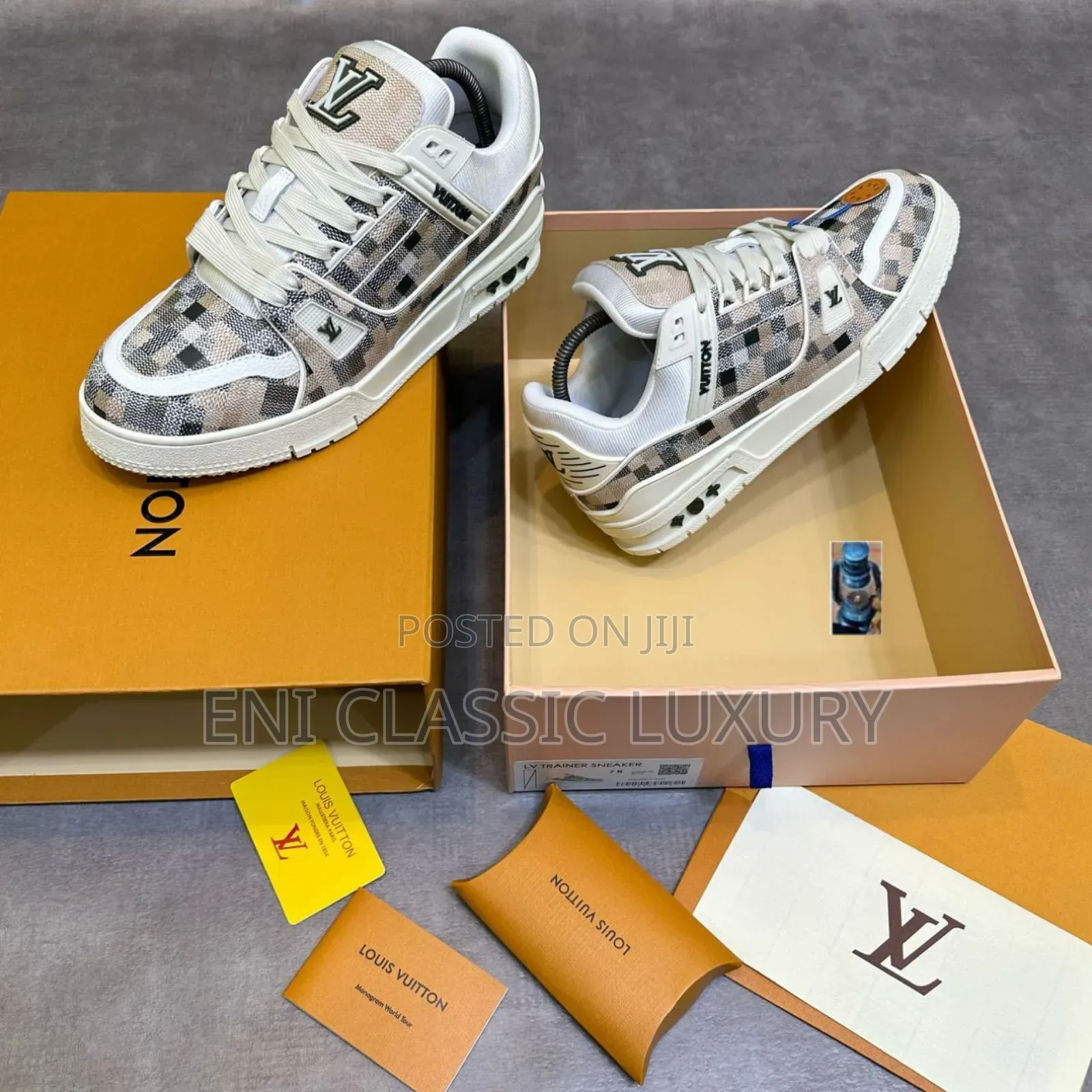 Top Quality Luxury Men's Sneakers Louis Vuitton Available