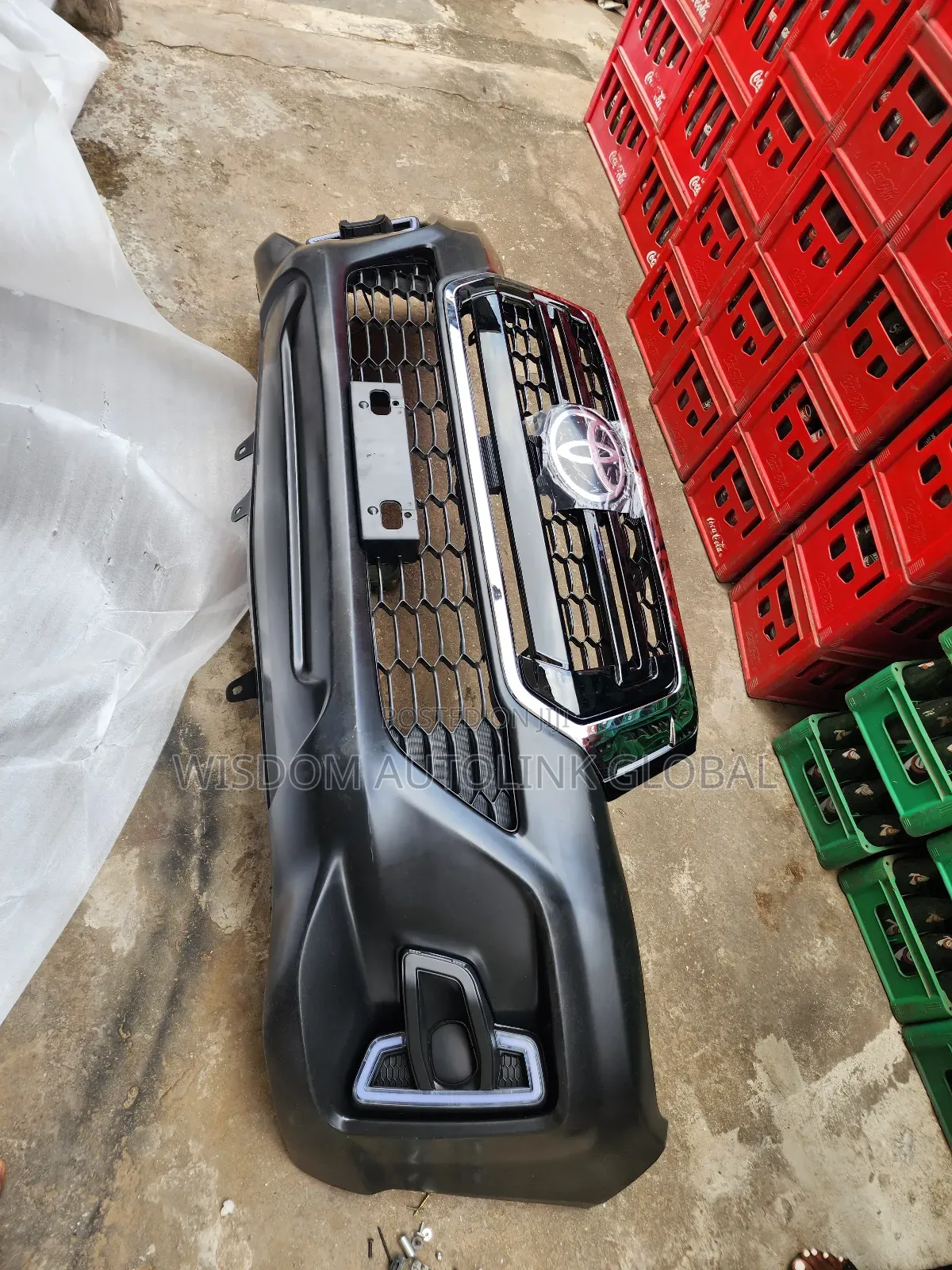 Complete Front Bumper for Toyota Hilux 2018/2020 Tigerface