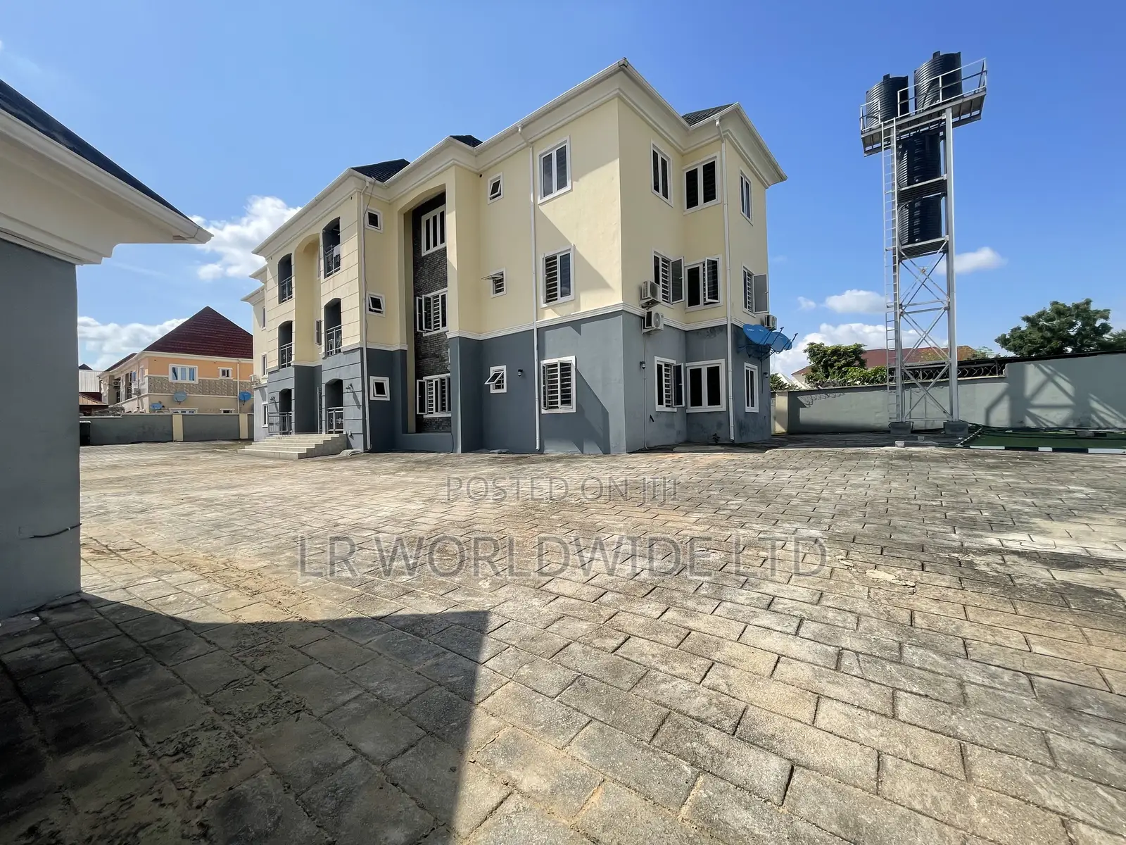 3bdrm Block of Flats in Lugbe District for sale