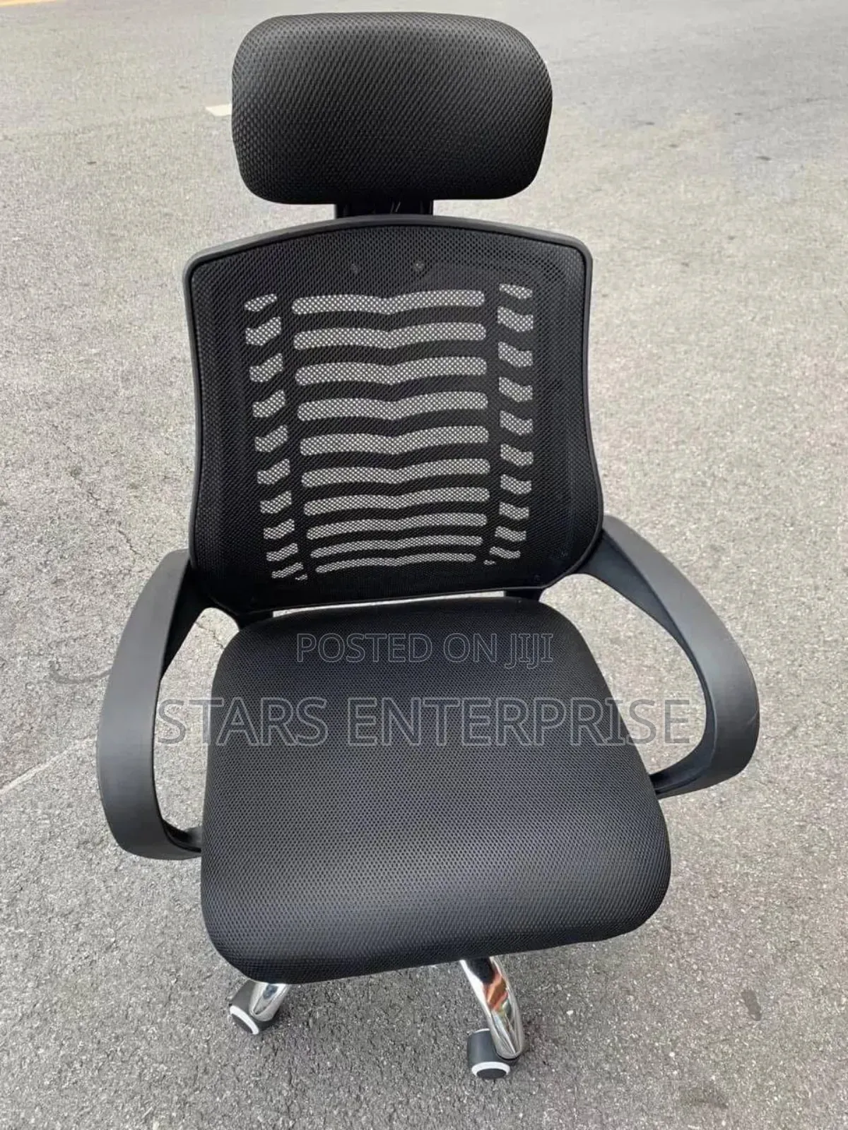 Beautiful Swivel Office Chair With Headrest