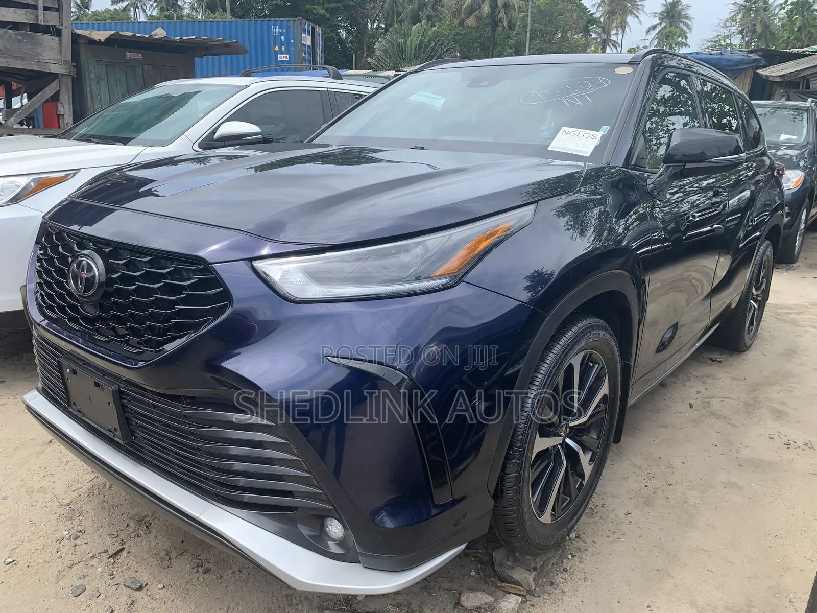 Toyota Highlander XSE 2021 Blue