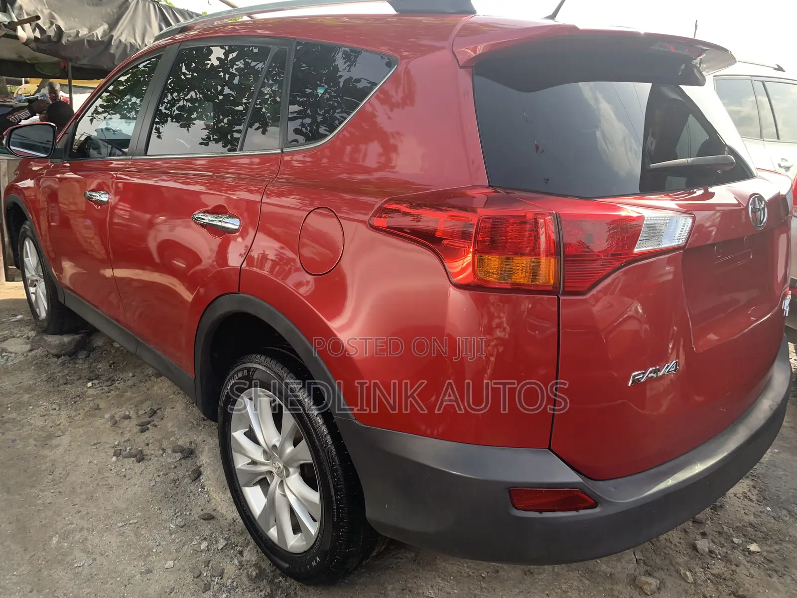 Toyota RAV4 Limited 4dr SUV AWD (2.5L 4cyl 6A) 2015 Red