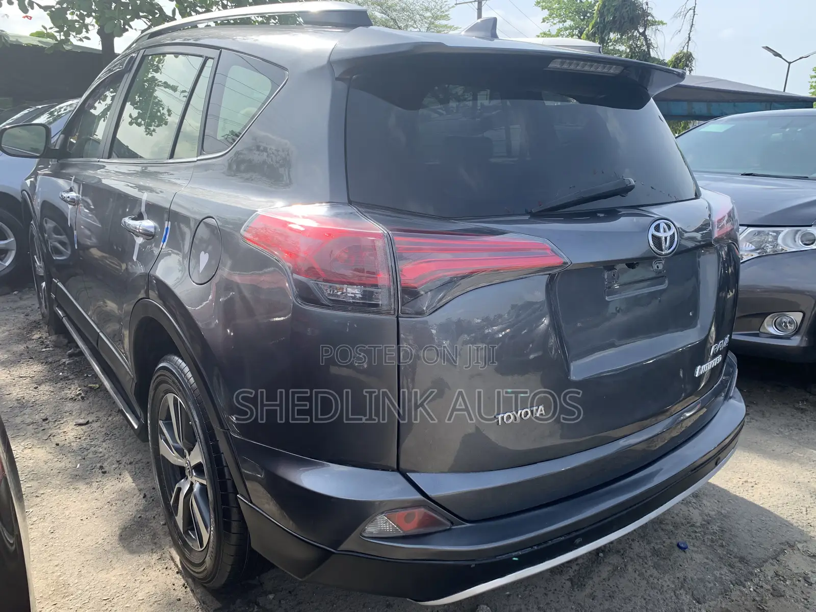 Toyota RAV4 2018 Gray