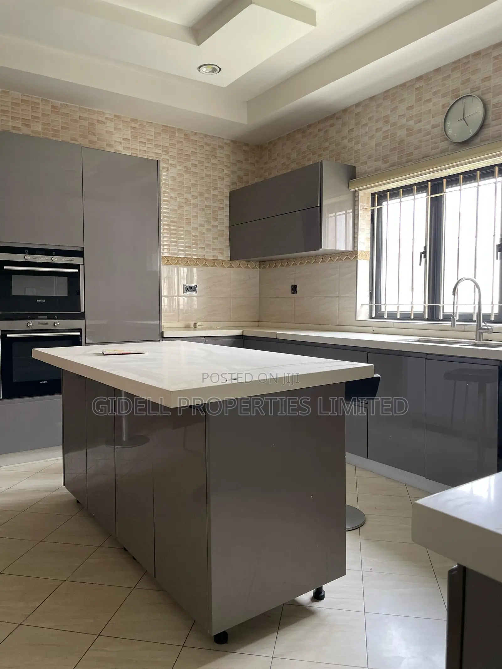 6bdrm Duplex in Life Camp for rent