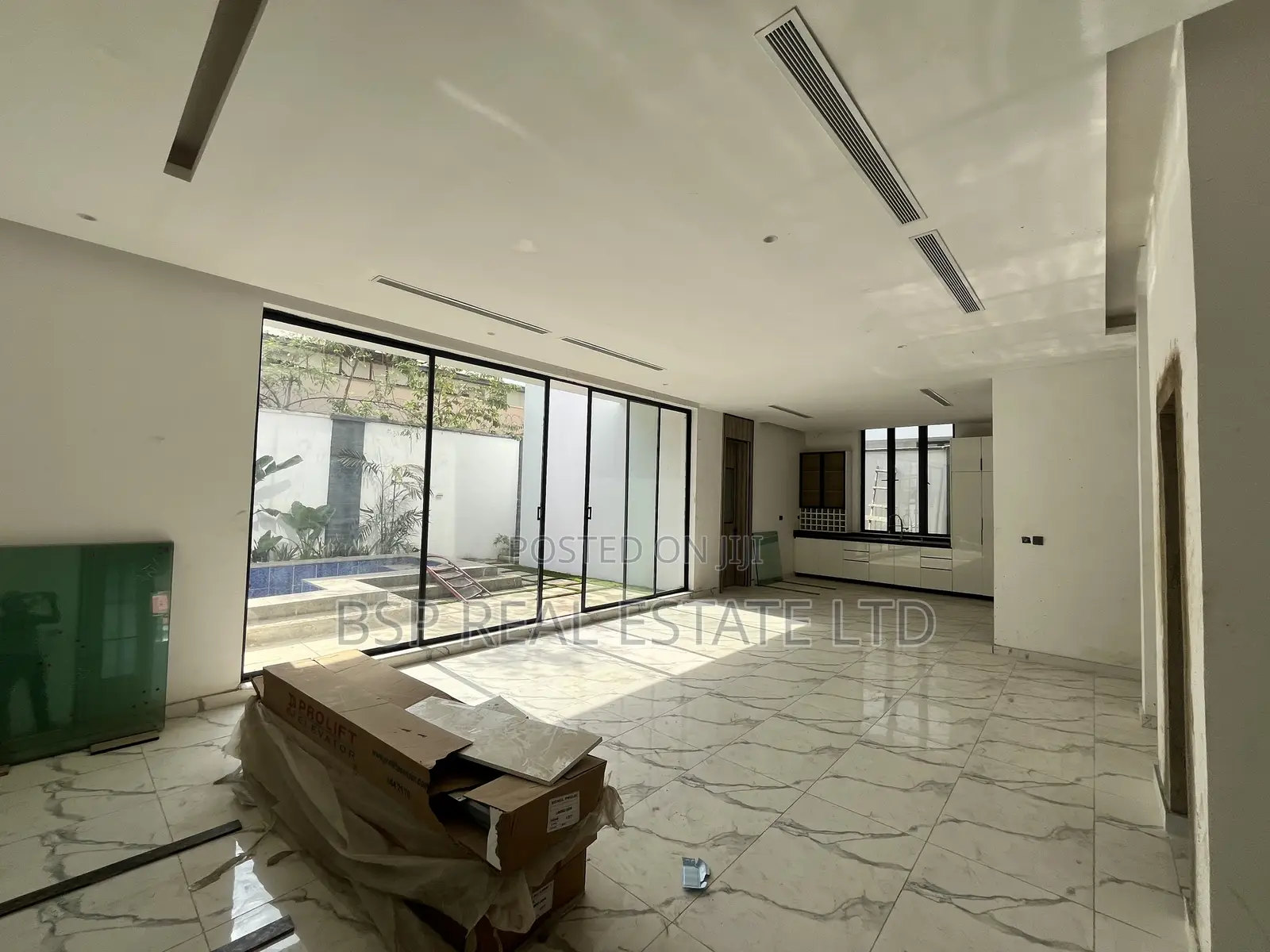 5bdrm Duplex in Maitama for sale