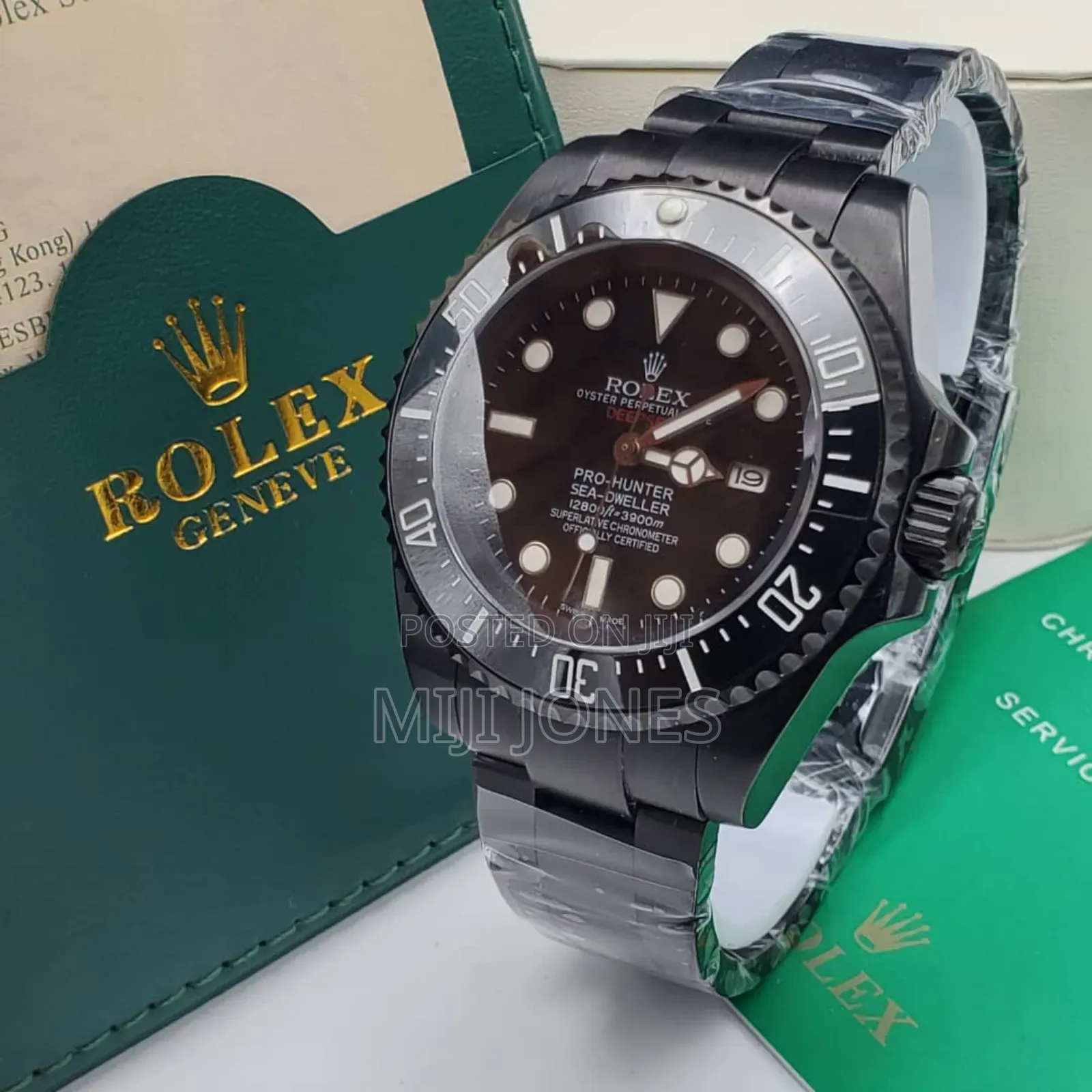 "Pro Hunter Style: Replica Rolex Sea Dweller Black Watch"