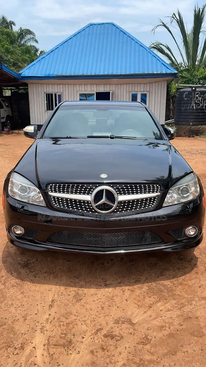 Mercedes-Benz C300 Luxury Sedan AWD (3.0L 6cyl 7A) 2008 Black