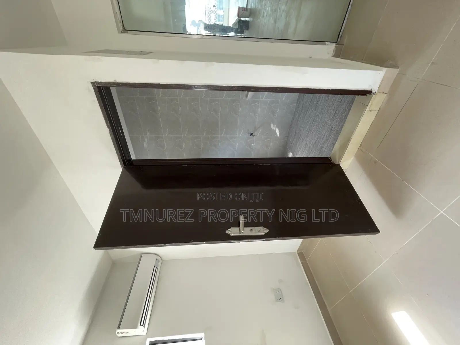 Shop for Rent at Lekki Phase1