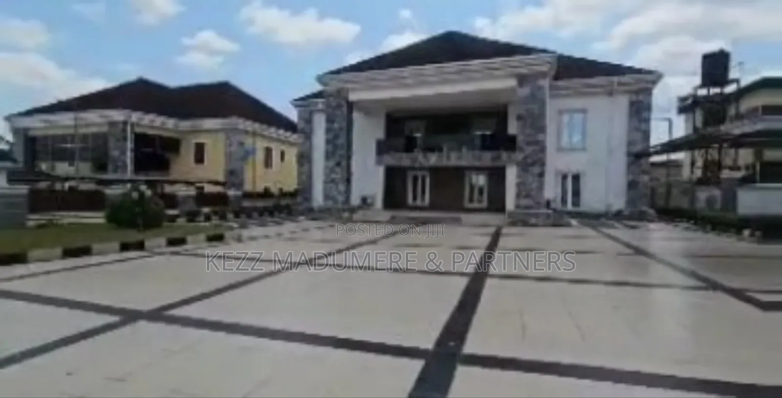 6bdrm Duplex in Rocana Estate Owerri for sale