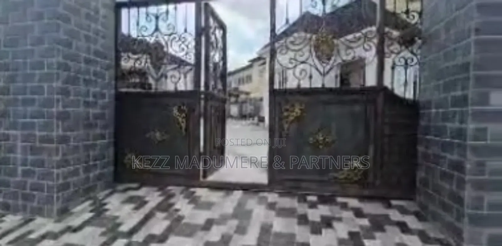6bdrm Duplex in Rocana Estate Owerri for sale