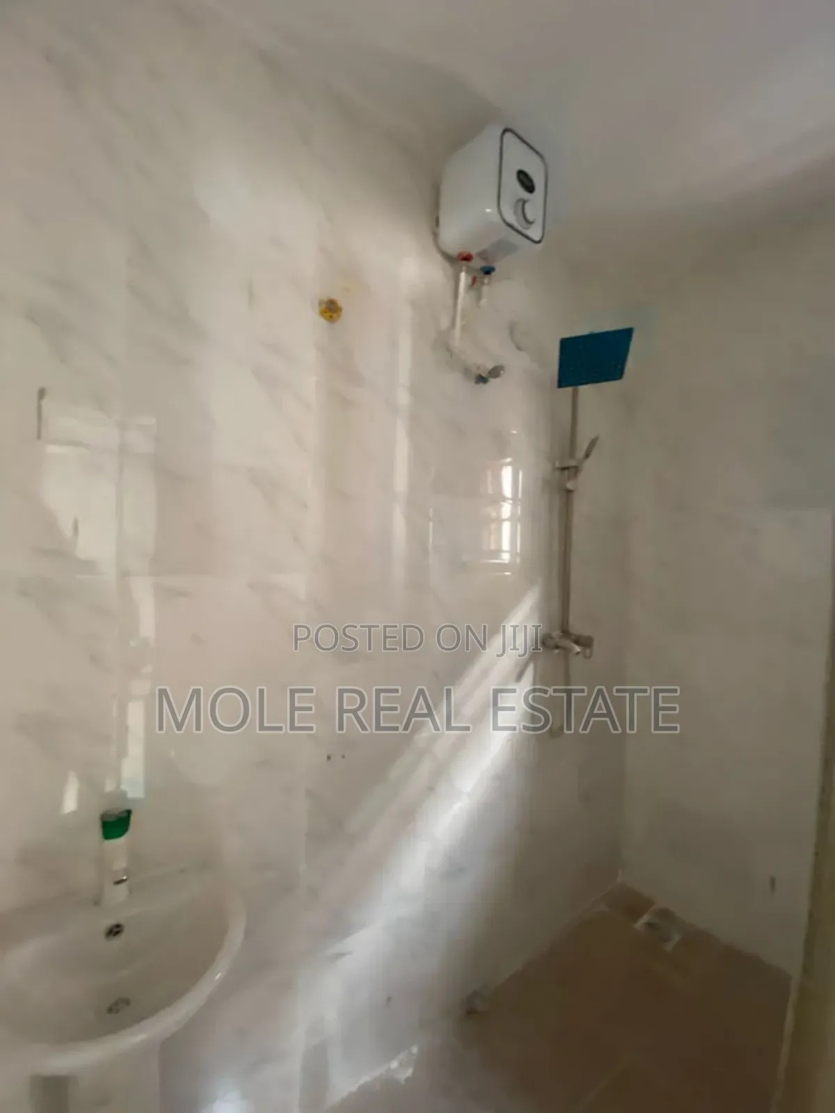 3bdrm Block of Flats in Governor'S Rd Governors Road for sale