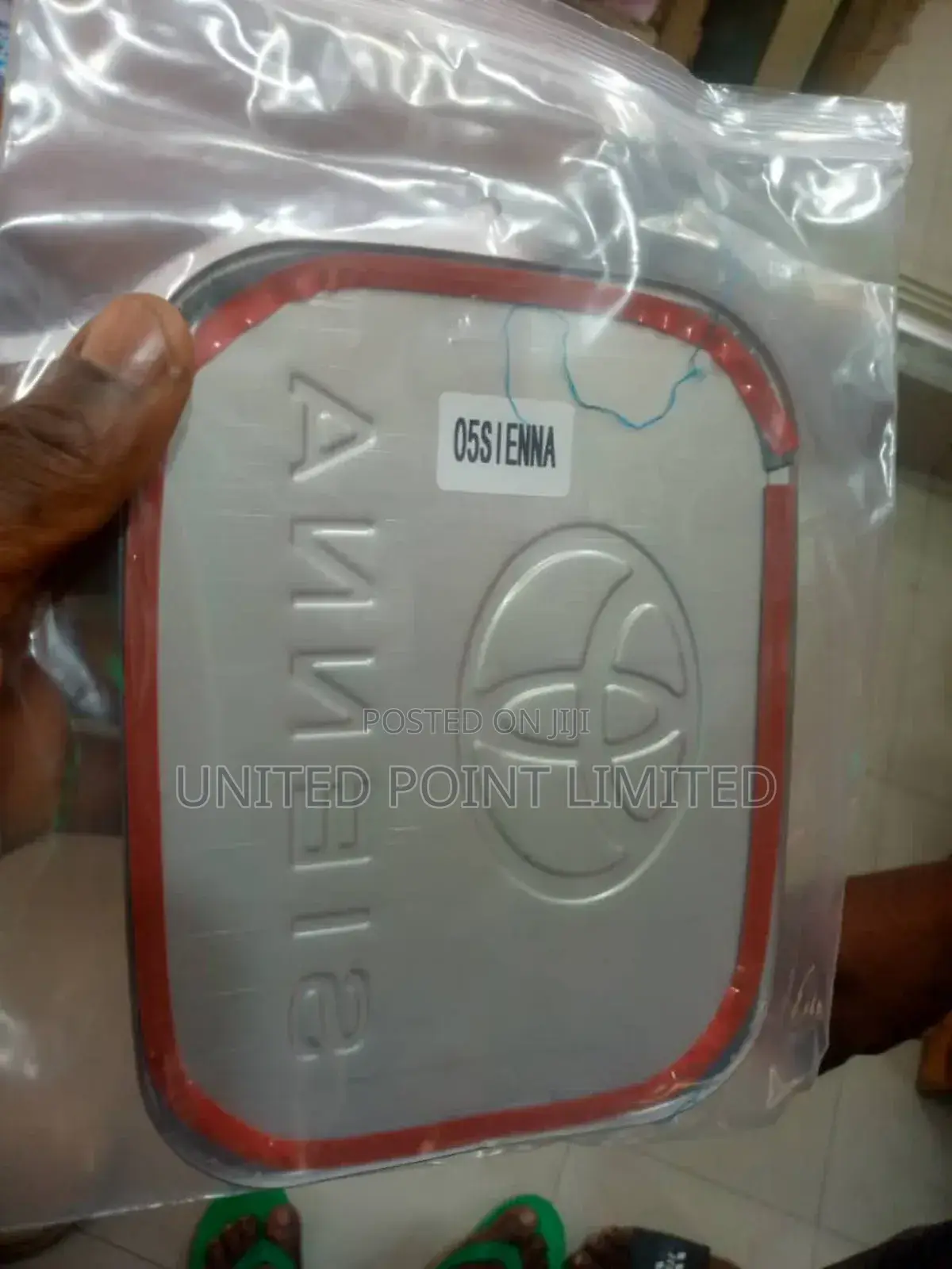 Sienna Tank Cover Chrome