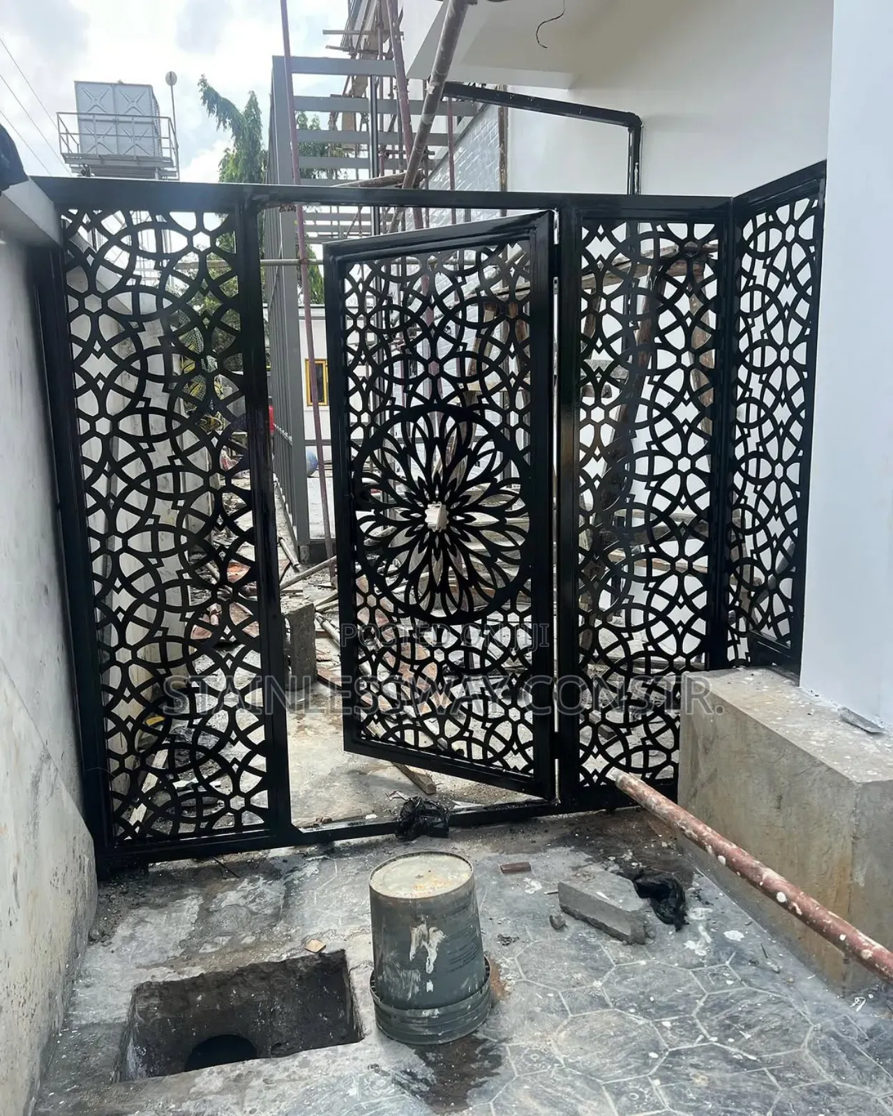 Lasercut Outdoor Burglary Mini