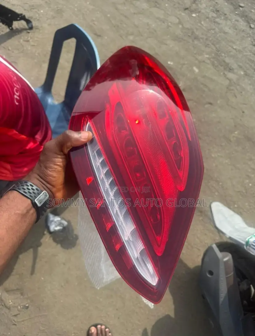 Rear Lamp Mercedes Benz C300 Available