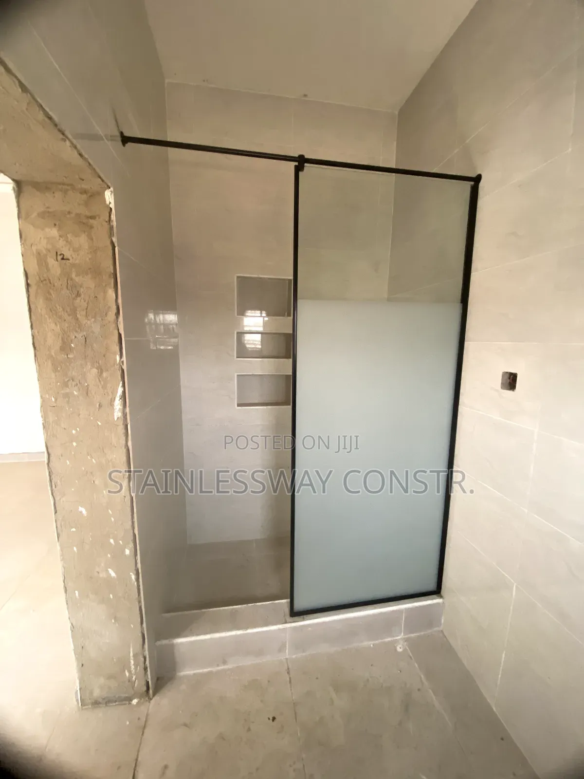 Glass Fix Puma Cubicle