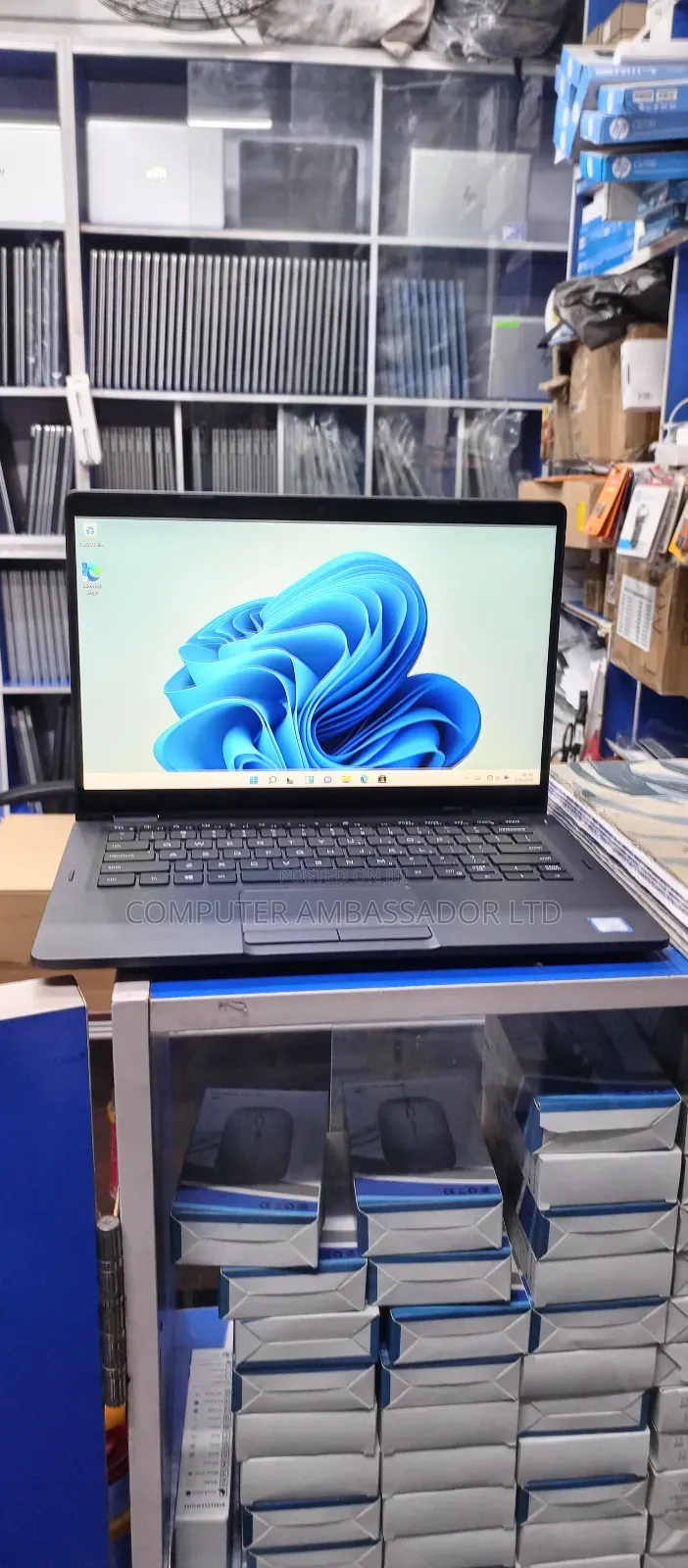 Laptop Dell Latitude 3390 8GB Intel Core I5 SSD 256GB