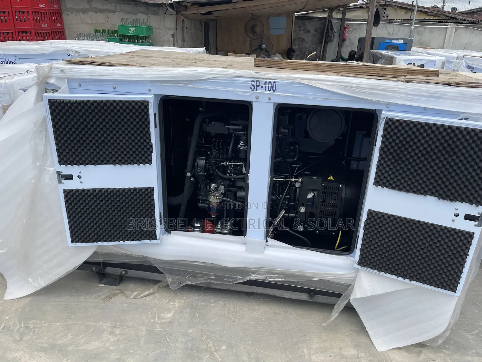 Supersilent England Perkin Soundproof Diesel Generator100kva