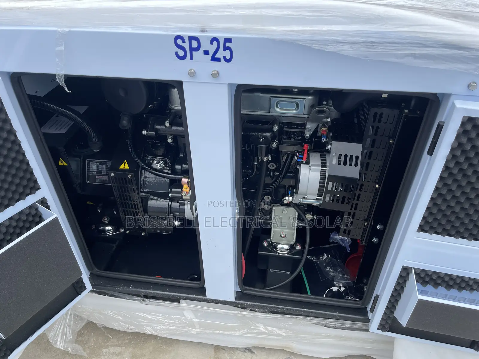 Silent England Perkins Soundproof Diesel Generator 25kva