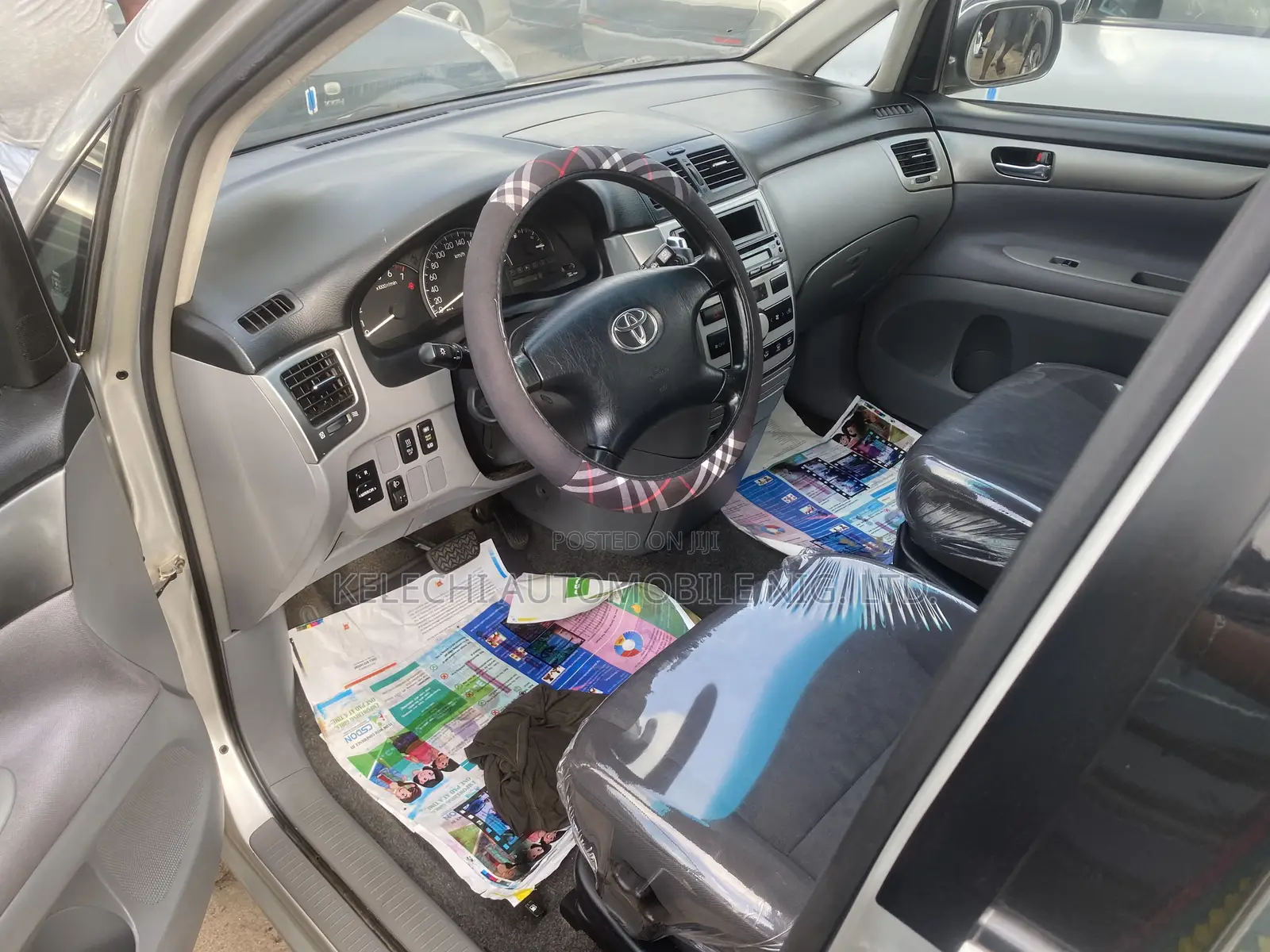 Toyota Avensis Verso 2.0 Petrol 2006 Silver