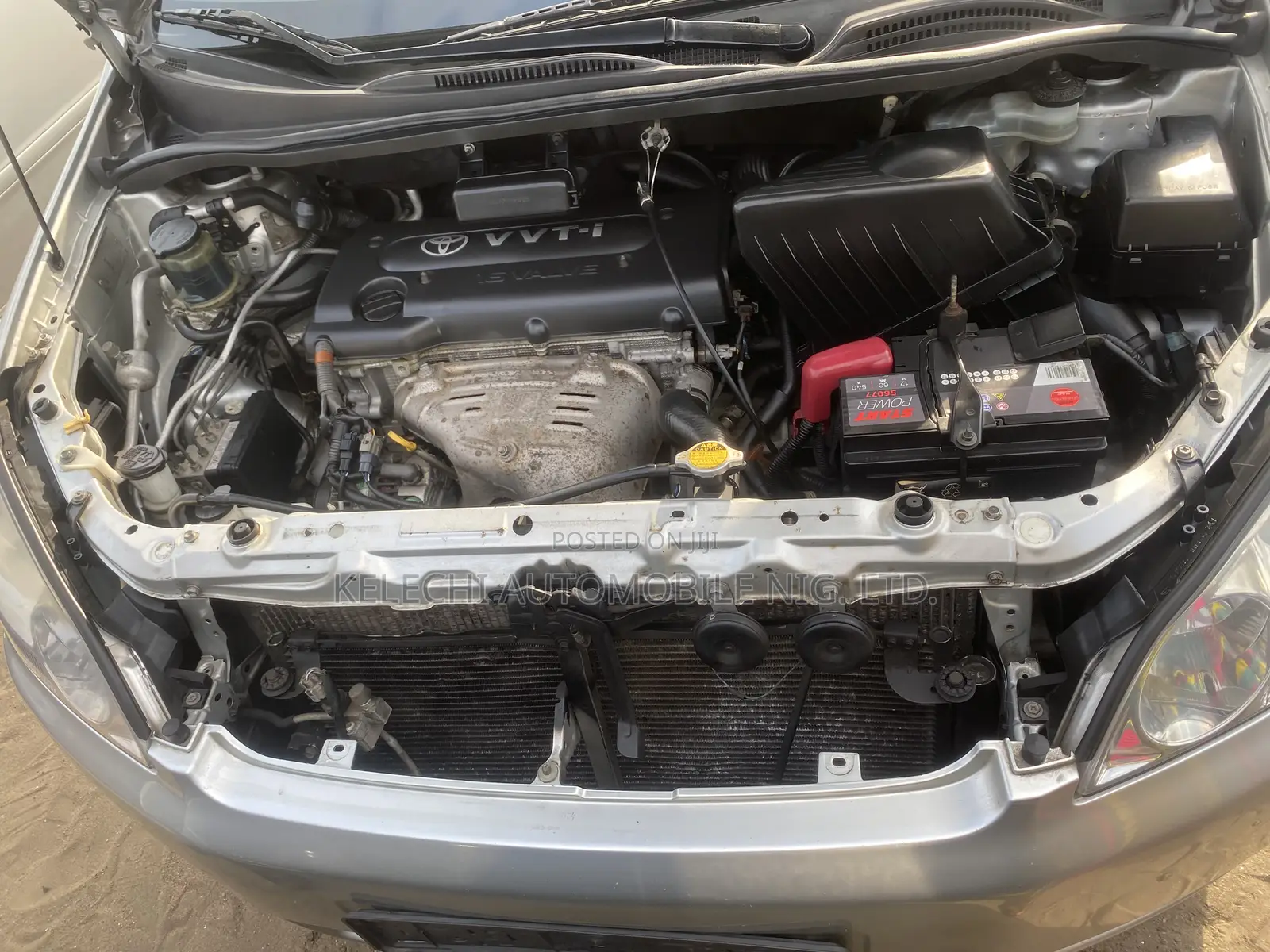 Toyota Avensis Verso 2.0 Petrol 2006 Silver