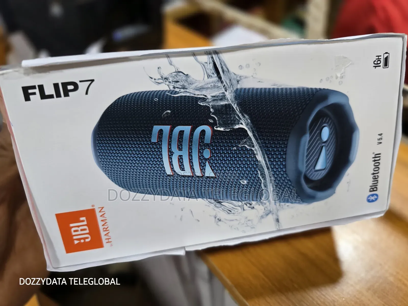JBL Flip 7 | Portable Waterproof and Drop-Proof