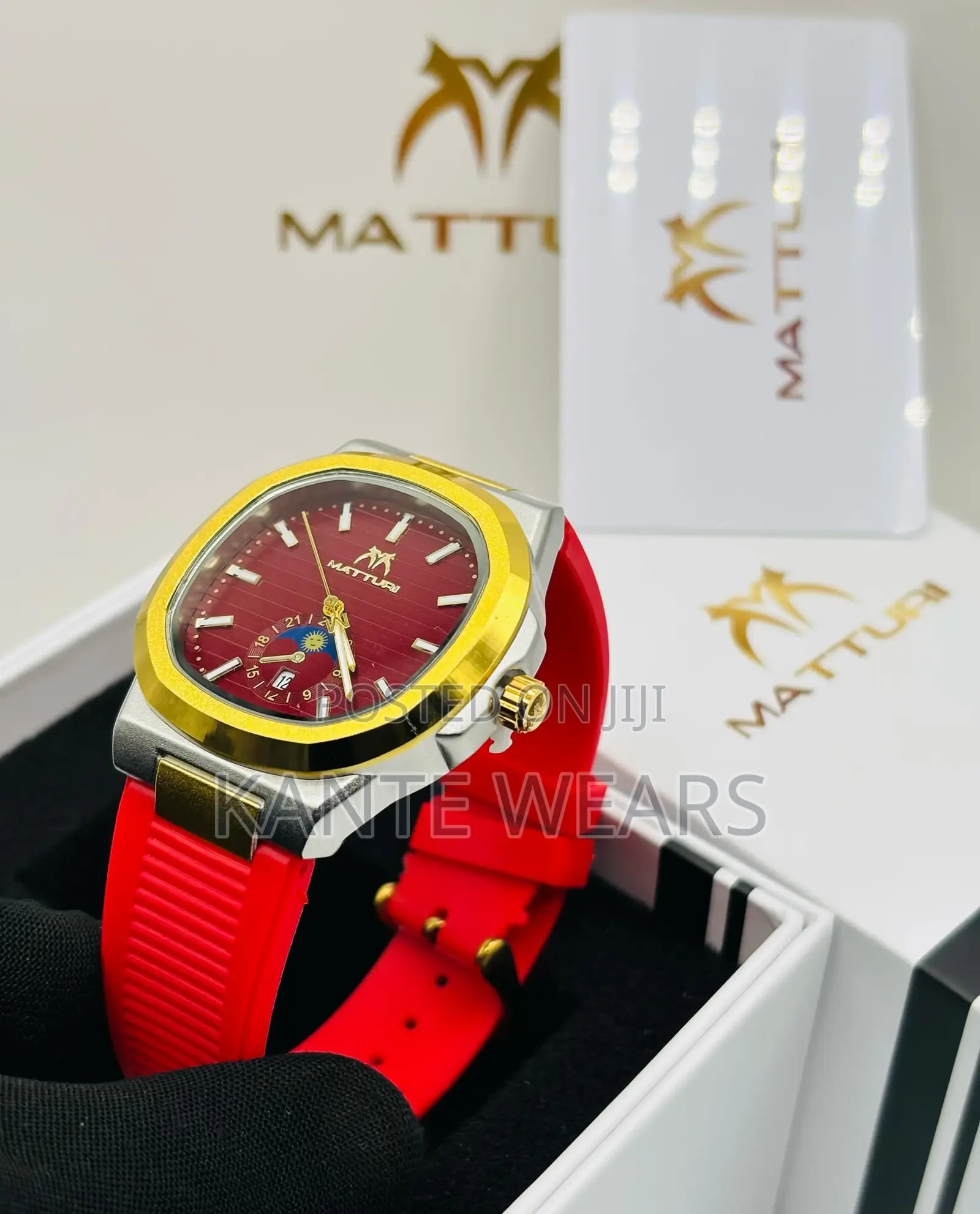 Maturri Rubber Waterproof Wristwatch