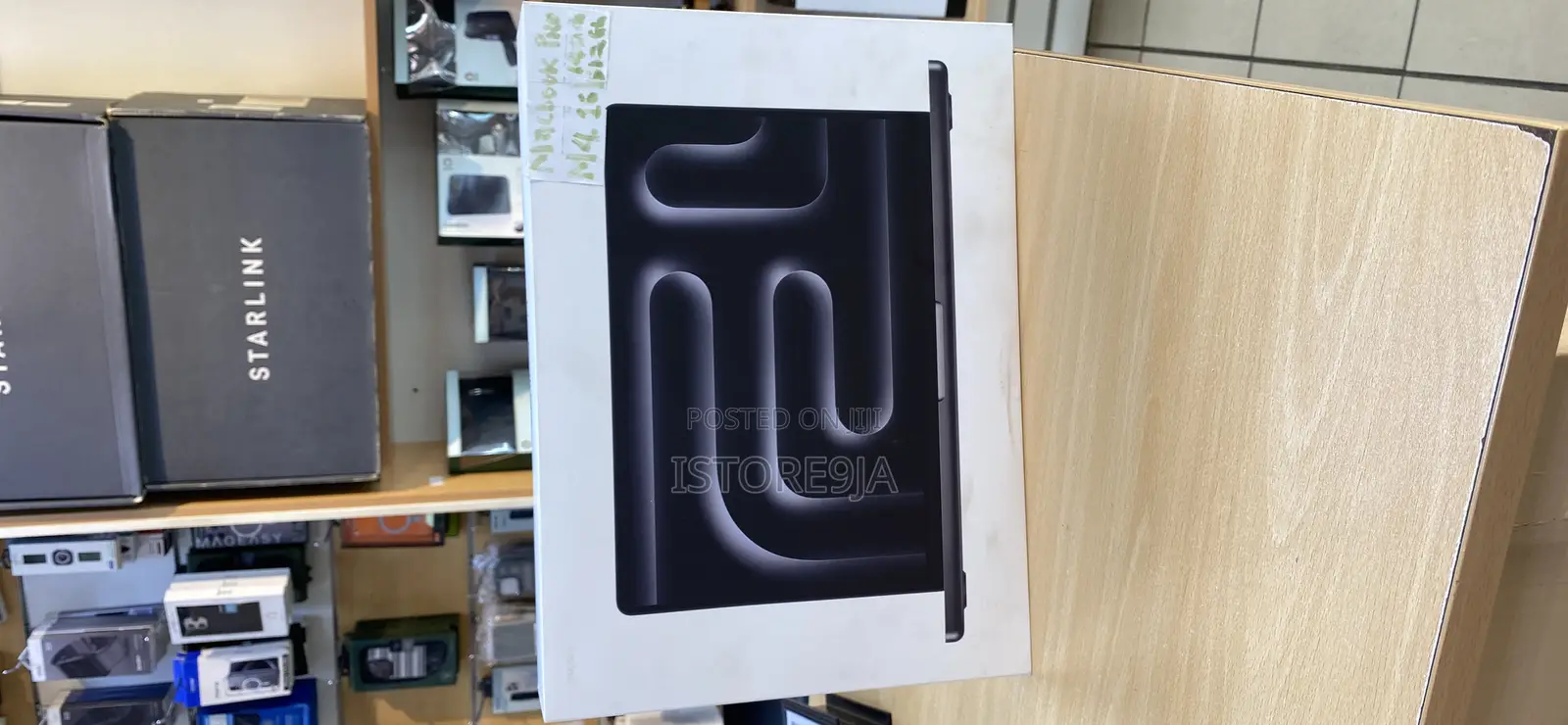 New Laptop Apple MacBook Pro 24GB Apple M4 Pro SSD 1T