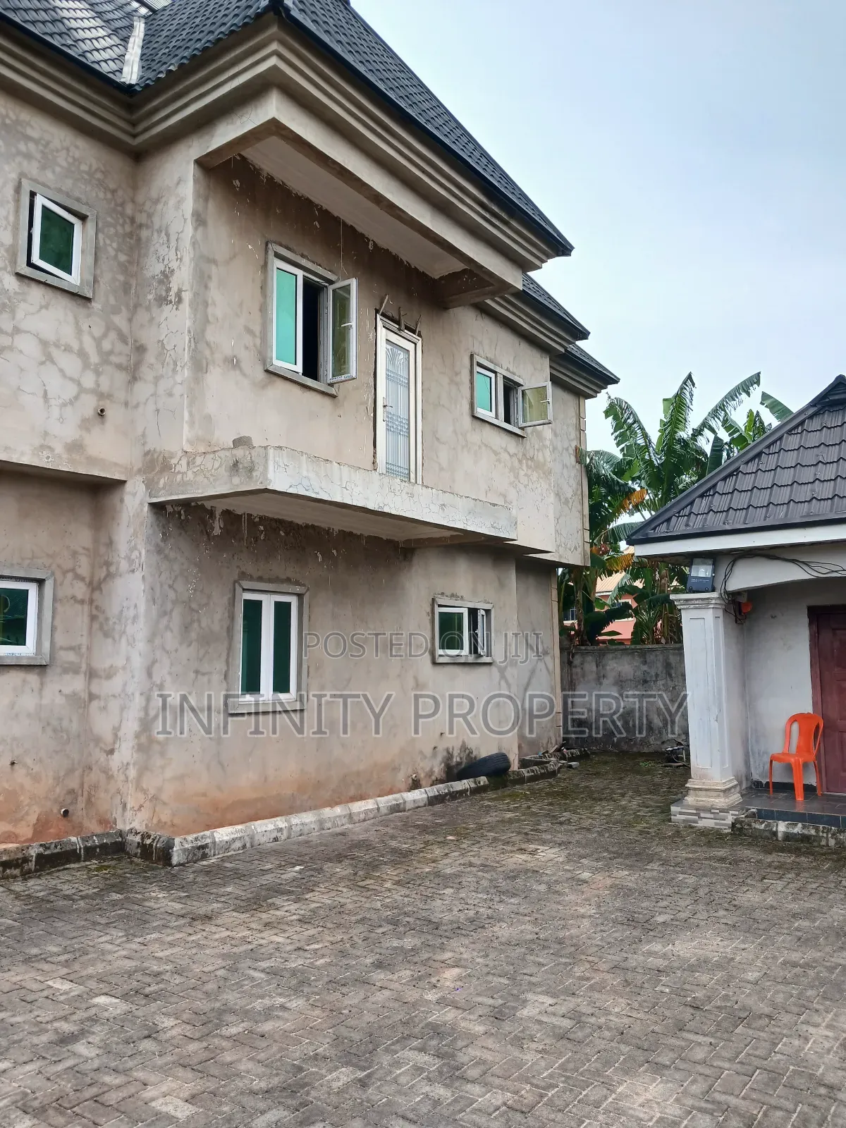 3bdrm Block of Flats in Evbuku, Benin City for sale