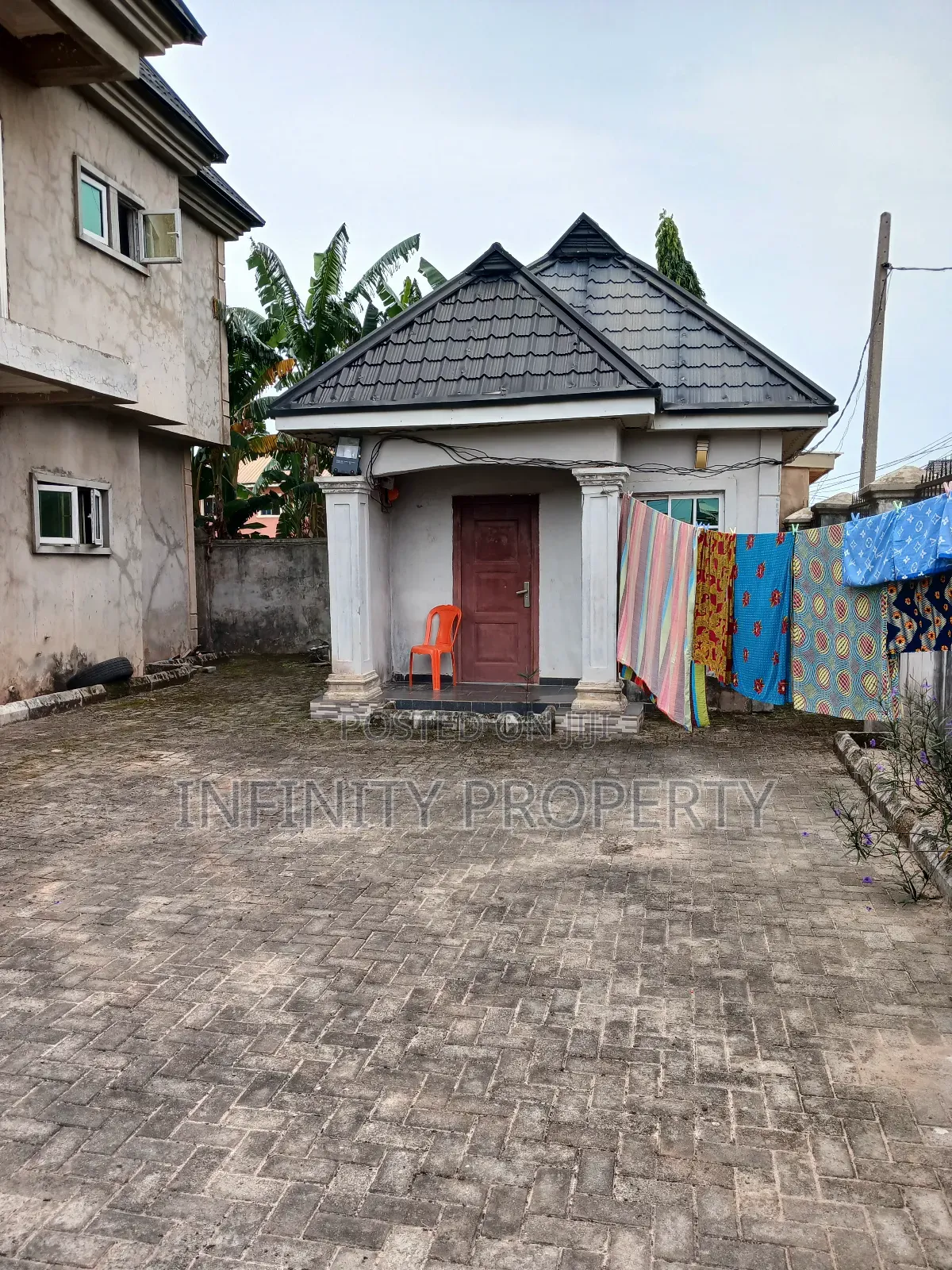3bdrm Block of Flats in Evbuku, Benin City for sale