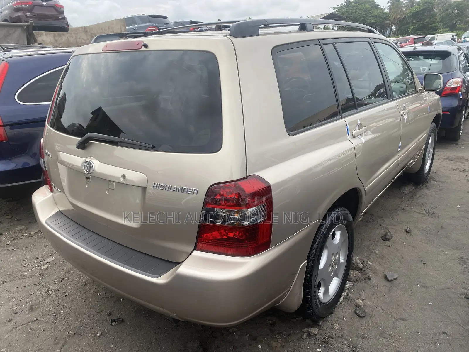 Toyota Highlander V6 2005 Gold