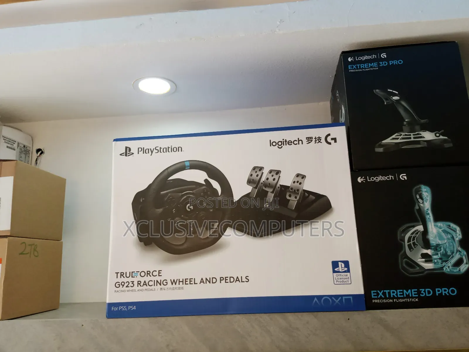 Logitech G923 Racing Wheel And Pedals