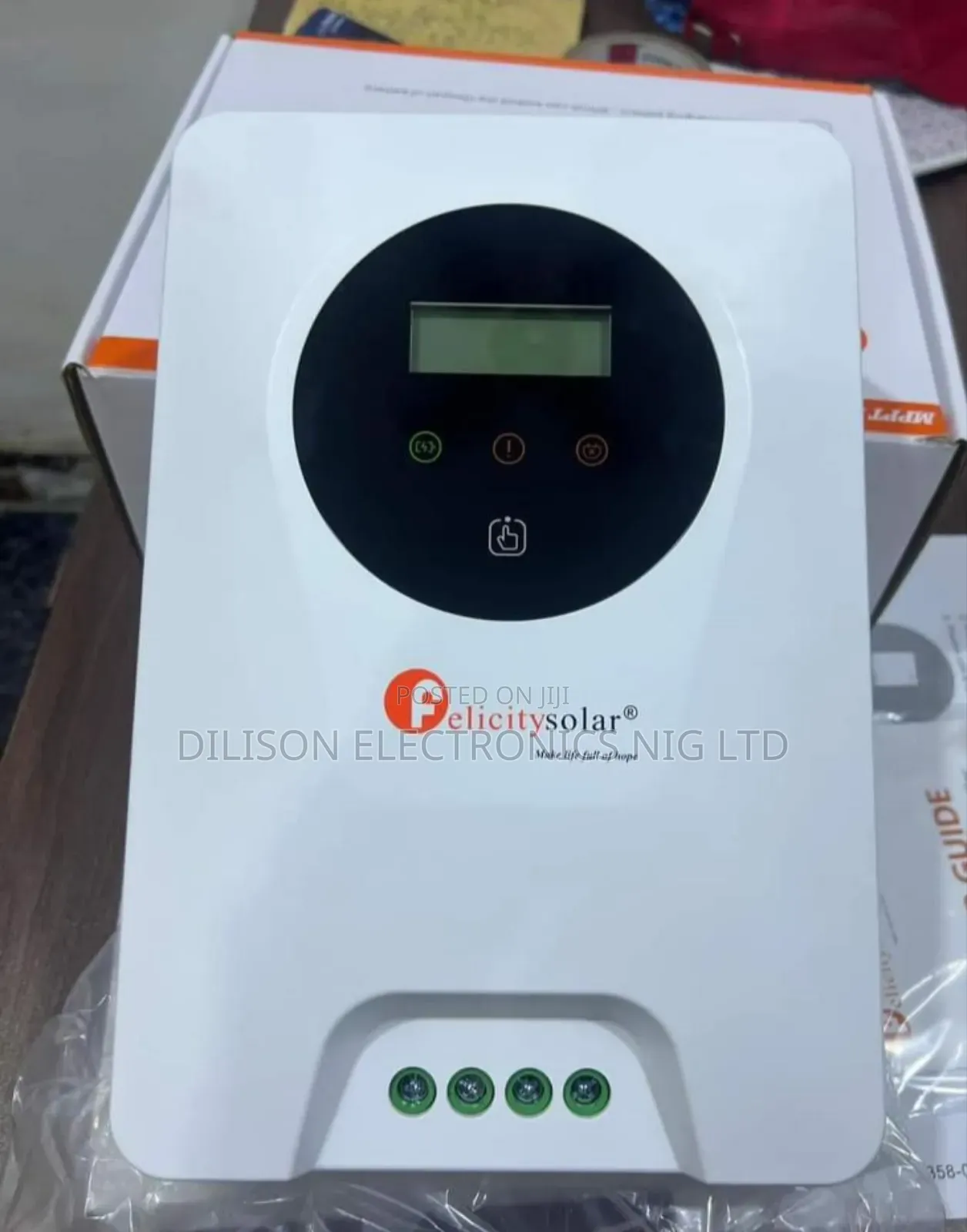 Brand New Felicitysolar 45amps 24valt Charging Controller