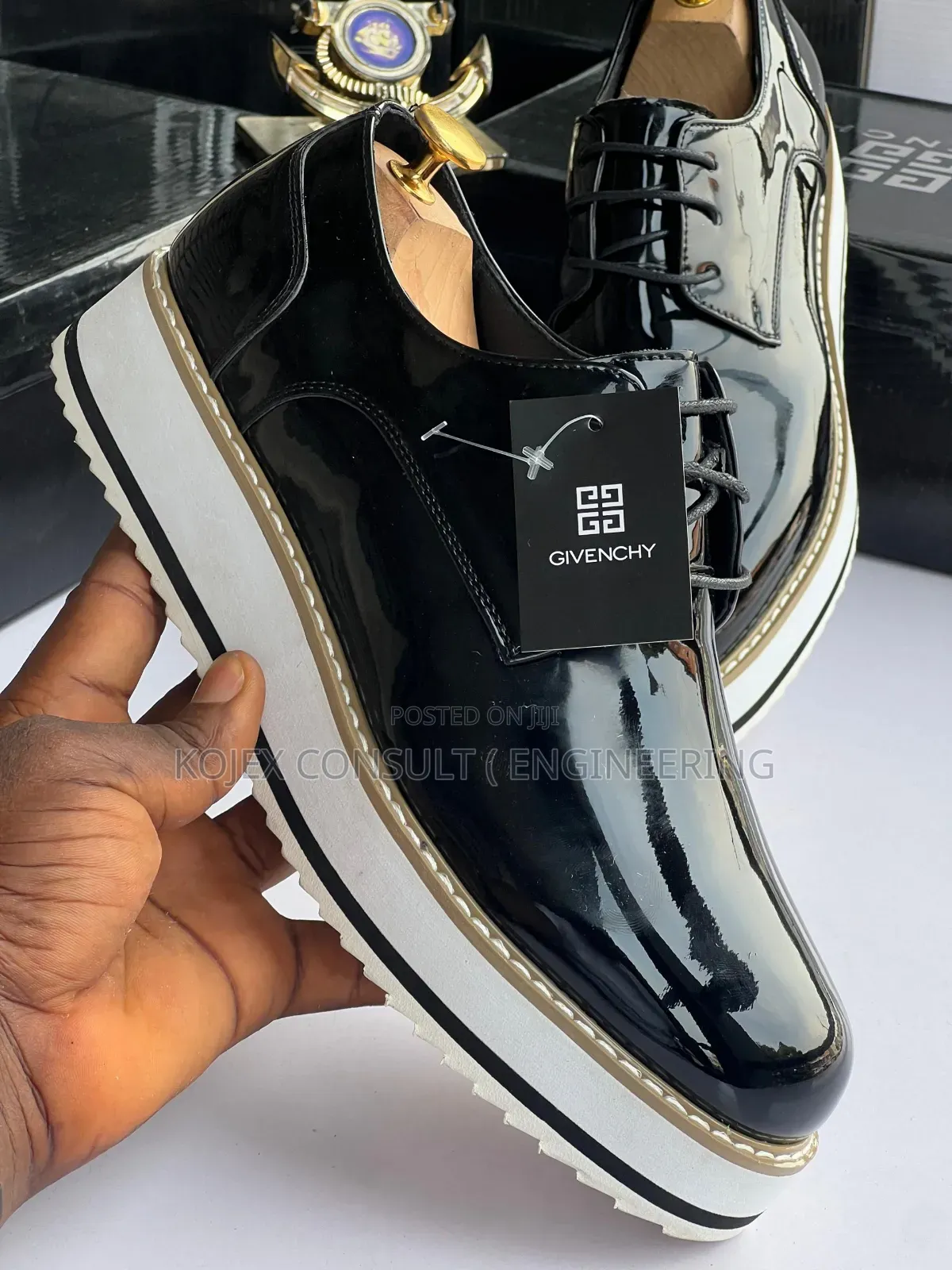 Givenchy Glossy High Shoe
