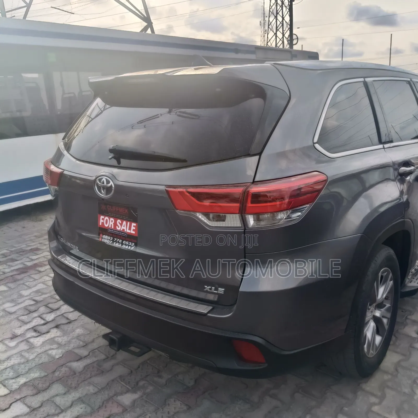 Toyota Highlander XLE V6 4x2 (3.5L 6cyl 6A) 2016 Gray