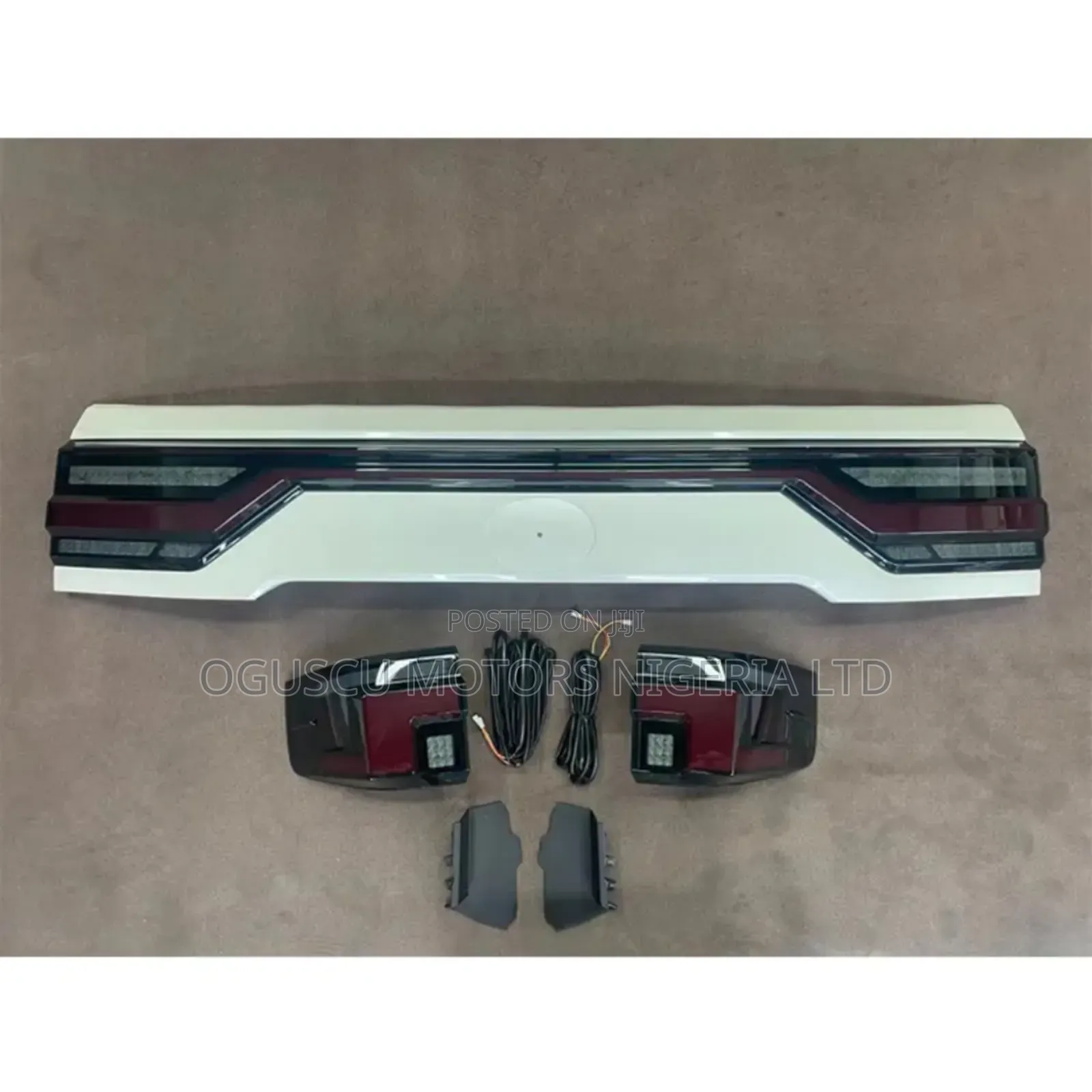 Complete Back Light Landcruiser 2023 Long One With The Booth