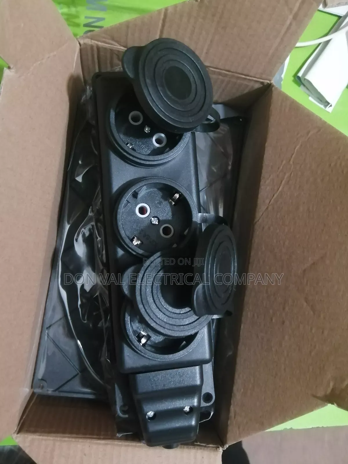 3ways Extension Sockets (2pins)