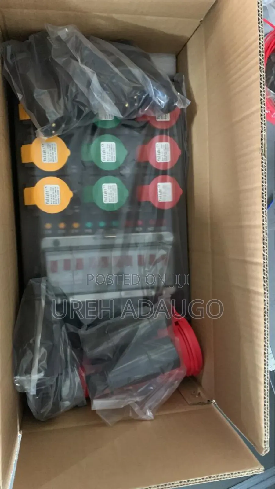 9 Channels Power Distro