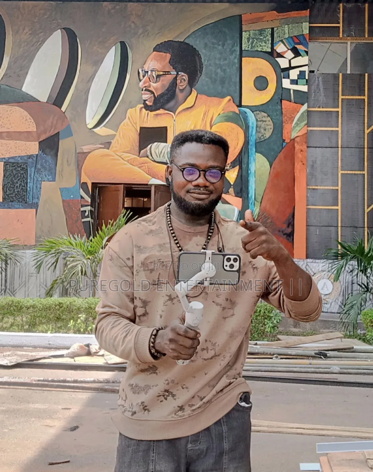 Smartphone Content Creator in Owerri