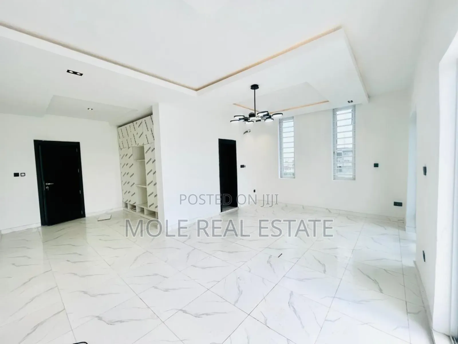 Luxery 5 Bedroom Detatched Monastery Road Ajah