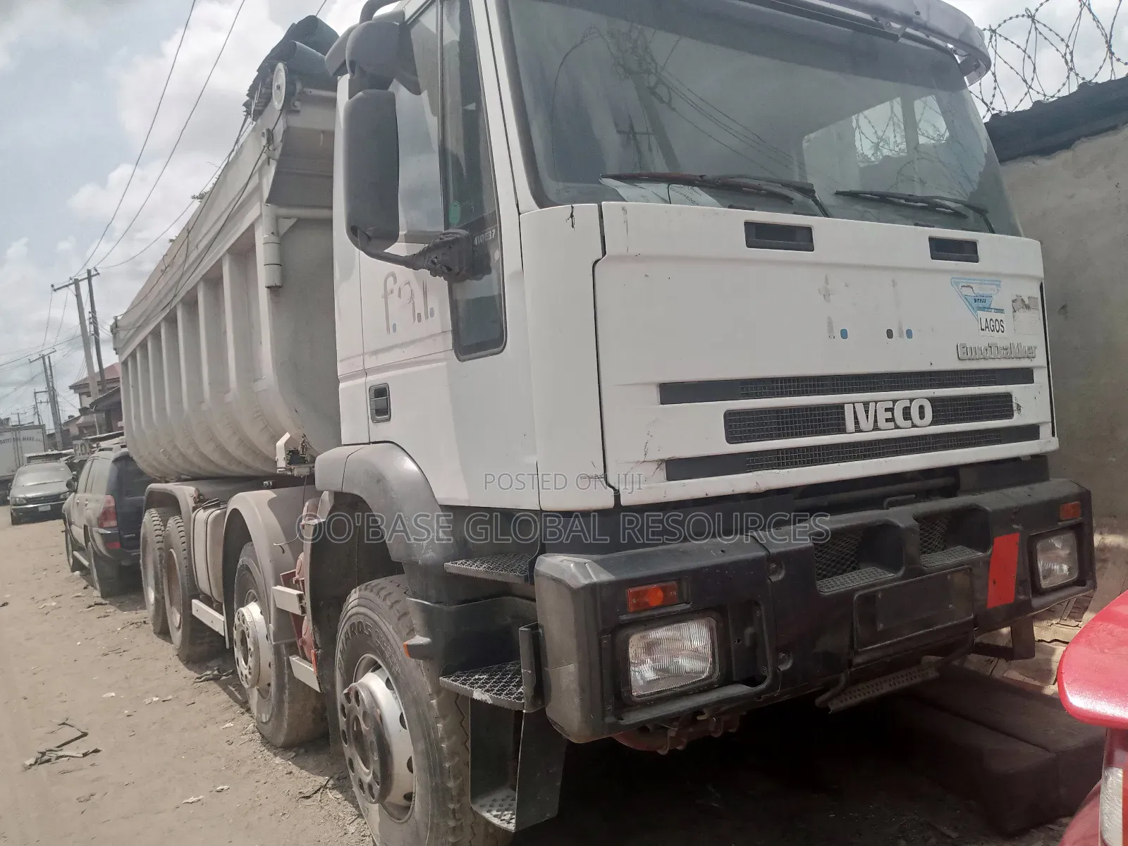 30tons Iveco 12tires Tipper