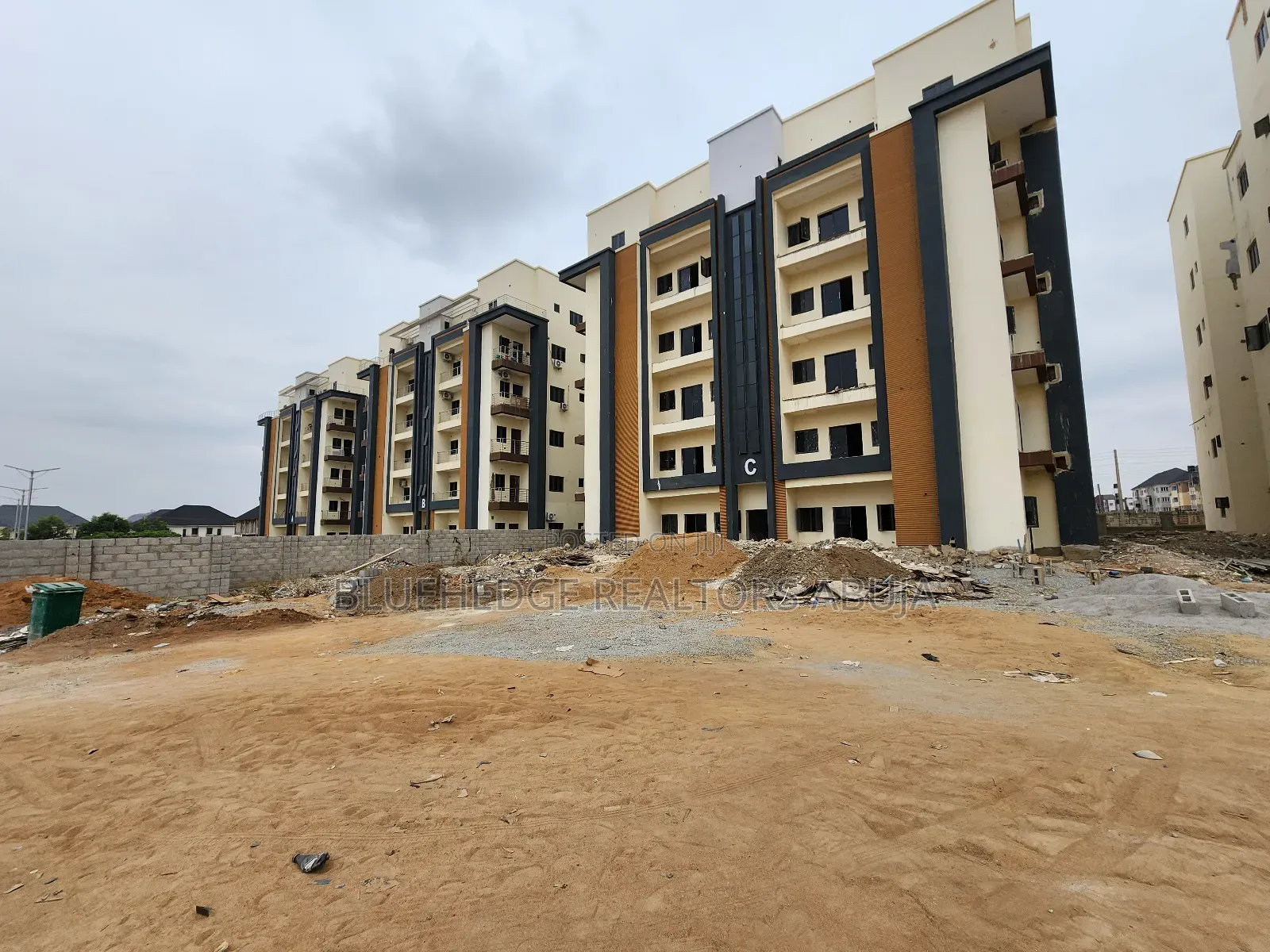 2bdrm Apartment in Sabon Lugbe for sale